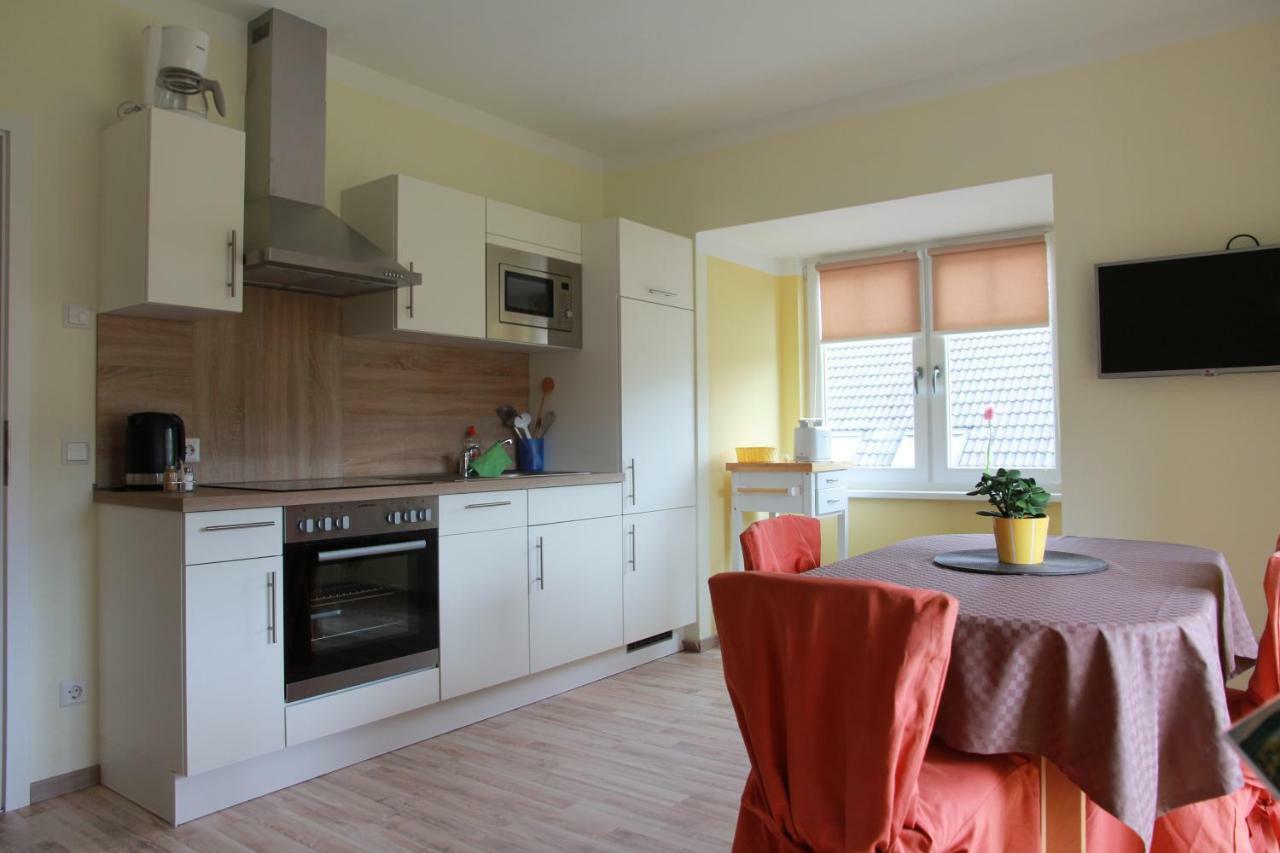 Appartement Cafe Klering à Briedern Extérieur photo